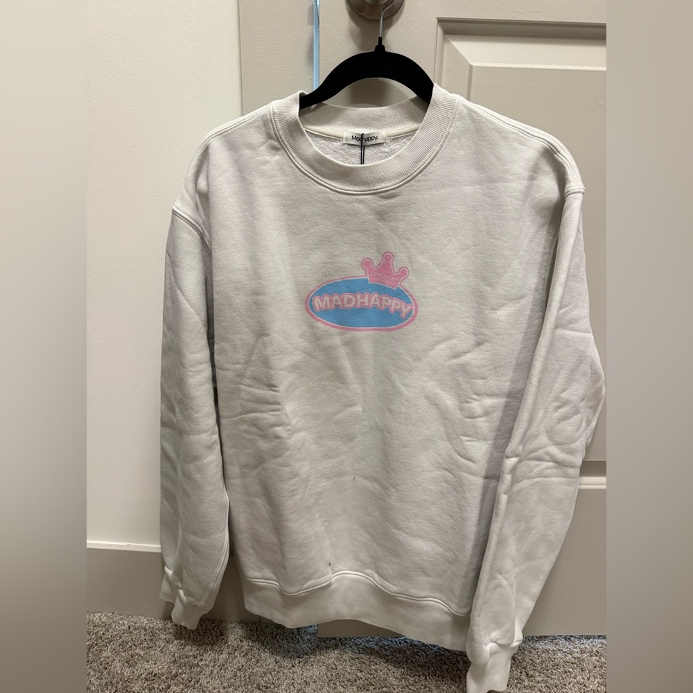 Mad Happy Medium Rare Sweatshirt. 💕⚡️